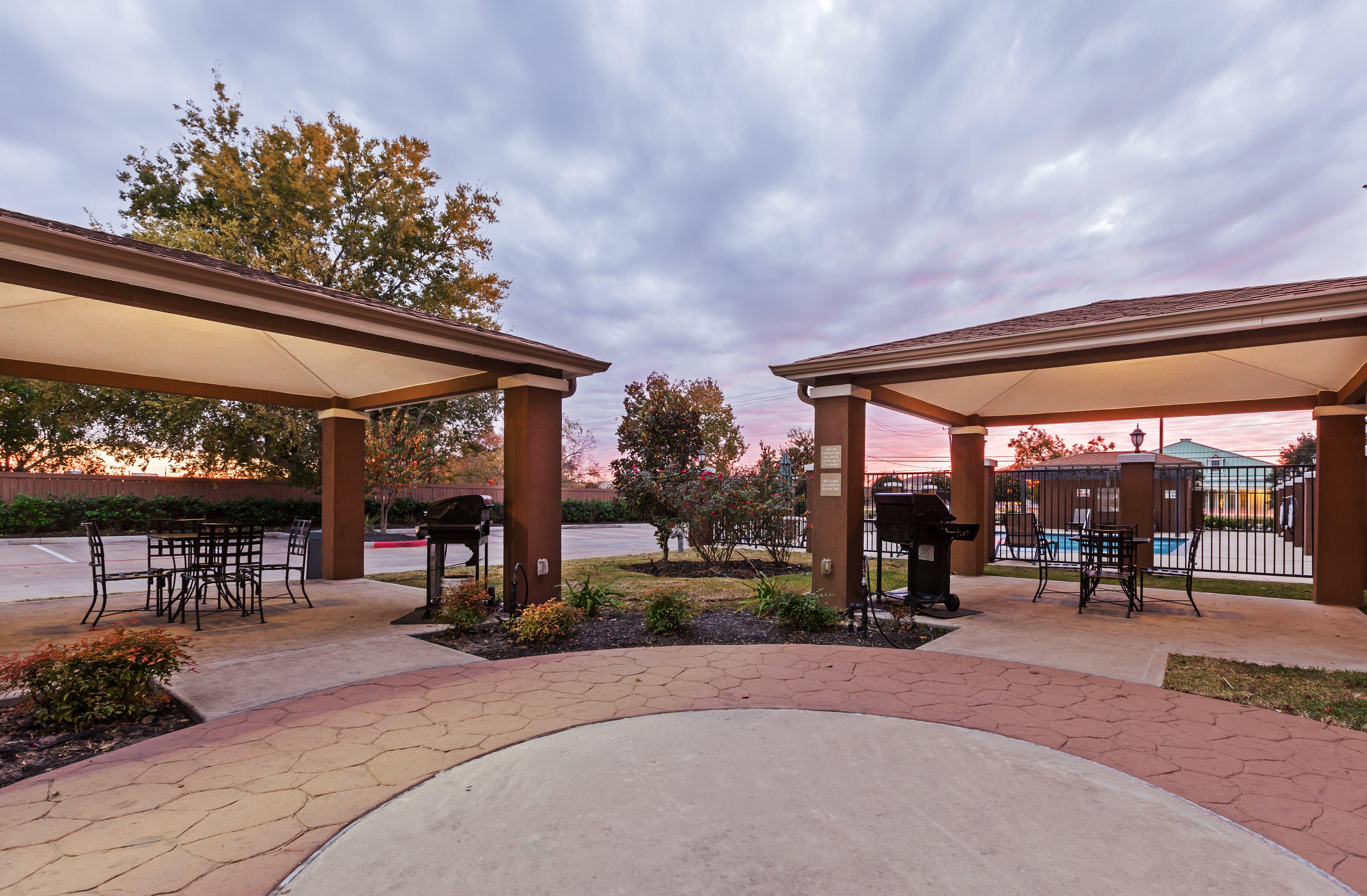 Candlewood Suites Baytown By Ihg Exterior photo