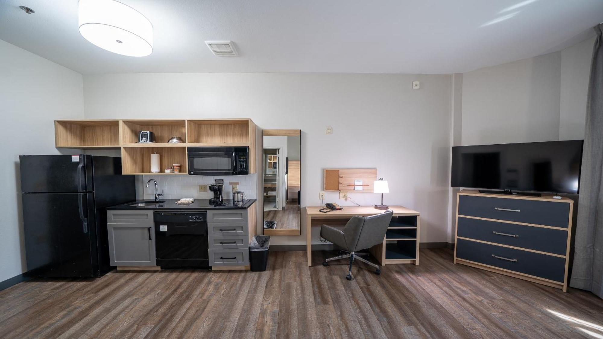 Candlewood Suites Baytown By Ihg Exterior photo